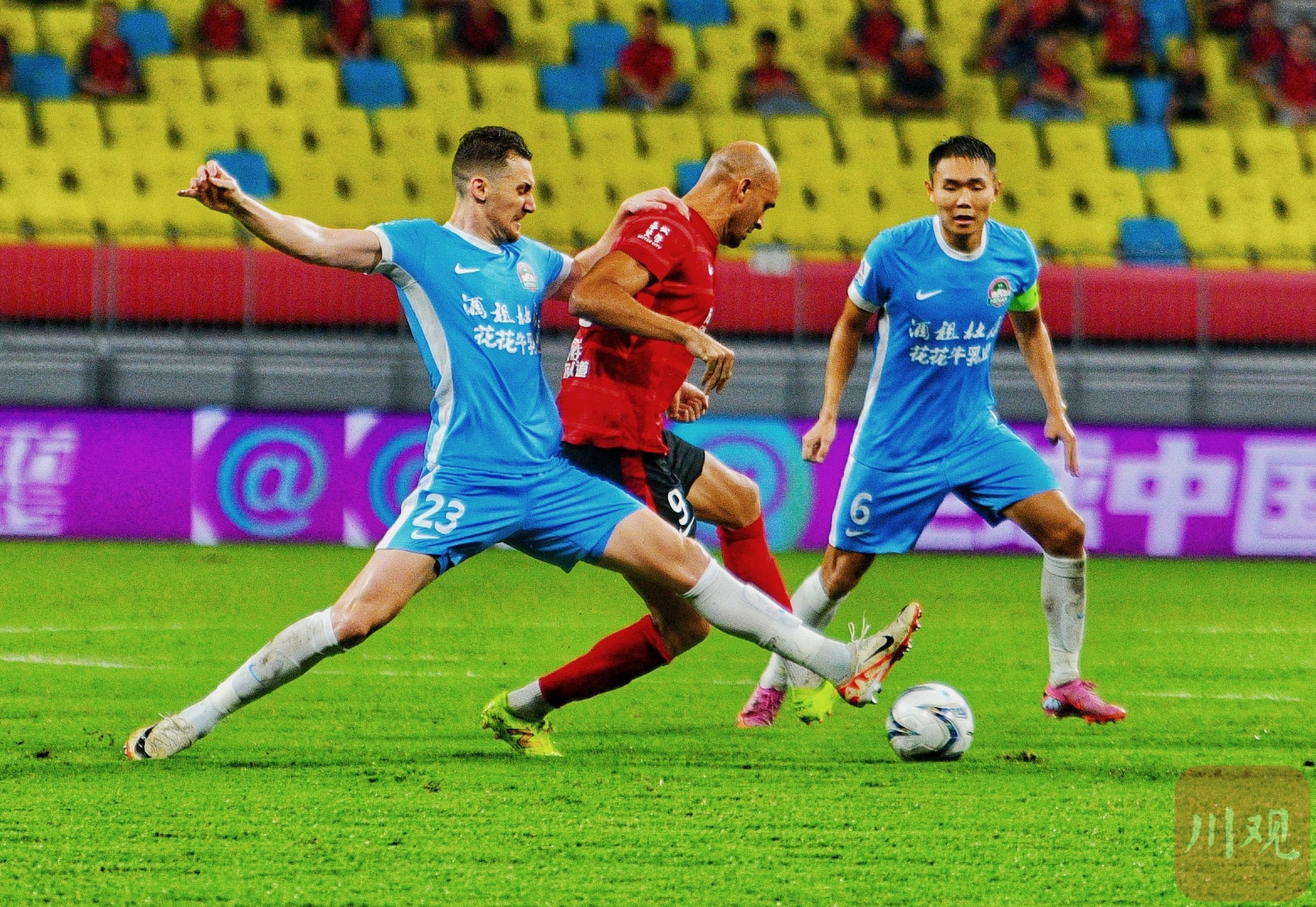 今晚成都蓉城伤情更新——法国杯节点到来，话题不断，训练强度明显提升的简单介绍